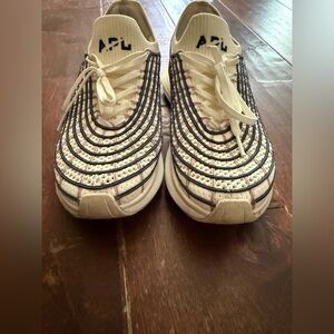 APL Techloom Zipline Sneakers